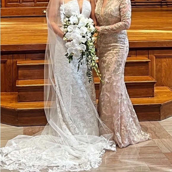 Mac Duggal Formal Gown Size 4 - Picture 3 of 8